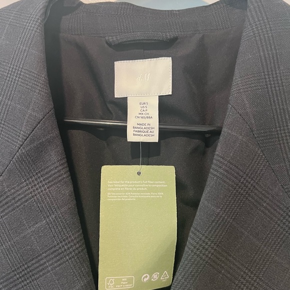 Women’s Oversized suit jacket - Picture 2 of 4